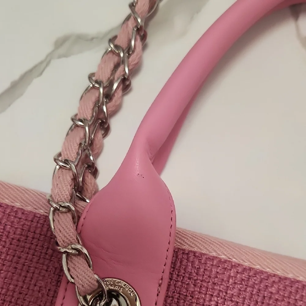 ‘Looks like Chanel Pink Canvas Tote Bag’ - 31 Rue Cambon Paris - Picture 5 of 11